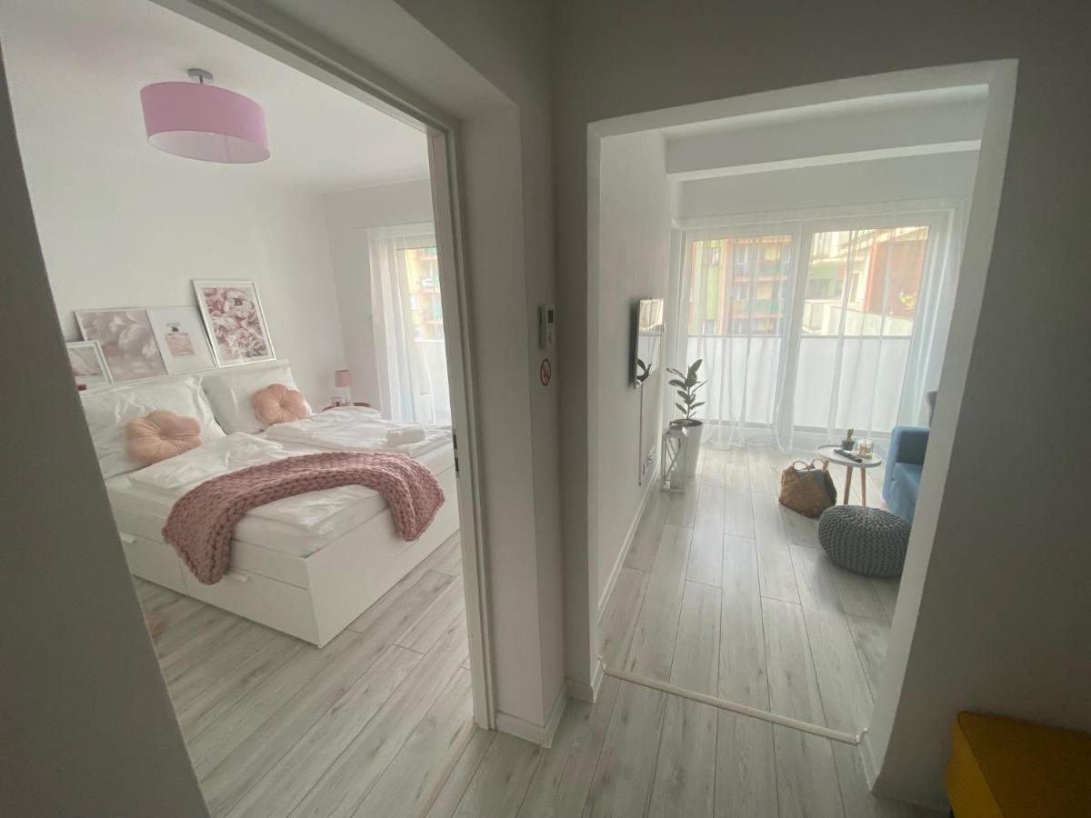 Apartament Nice Stay لوبين المظهر الخارجي الصورة