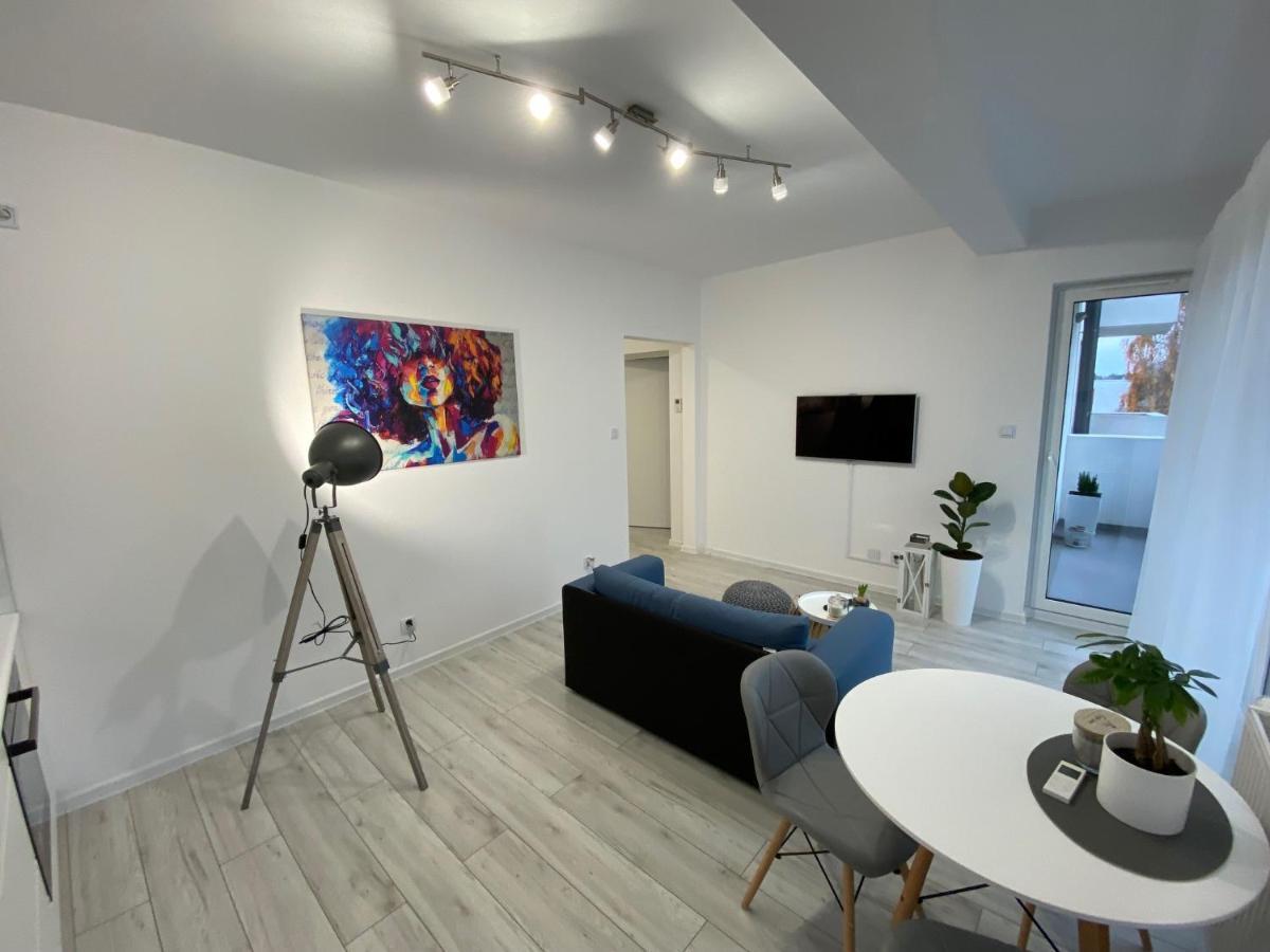 Apartament Nice Stay لوبين المظهر الخارجي الصورة